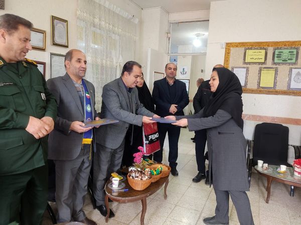 تفدیر سازمان دانش‌آموزی همدان از مدارس فعال تشکیلاتی پیشتازان