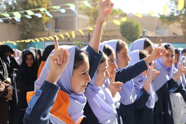 انتخابات  همیار مشاور در مدرسه نشاط بهارستان دو