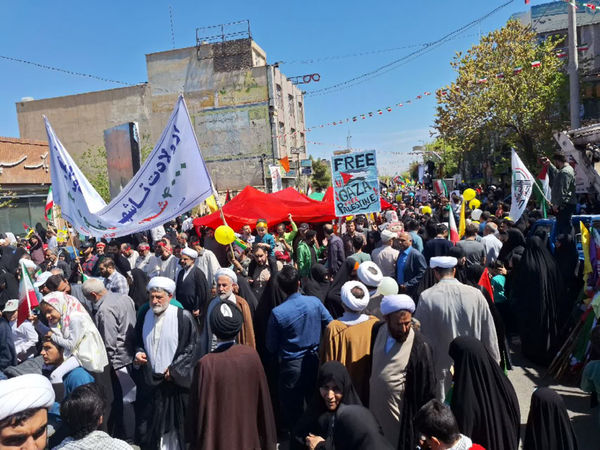 راهپیمایی روز قدس همراه با تشییع پیکر شهید صداقت در قم