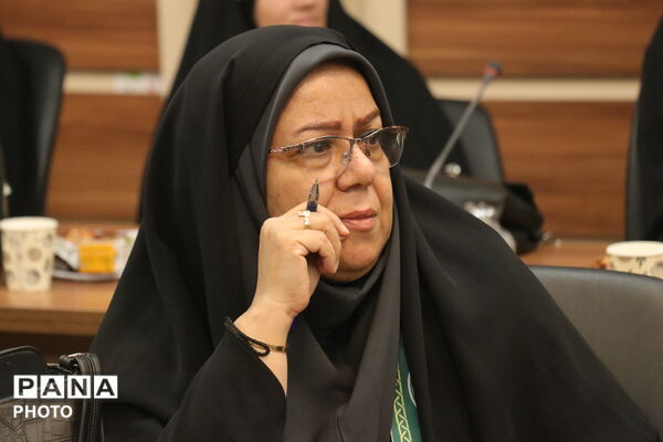 نشست مربیان و مدرسین پیشتاز خراسان رضوی