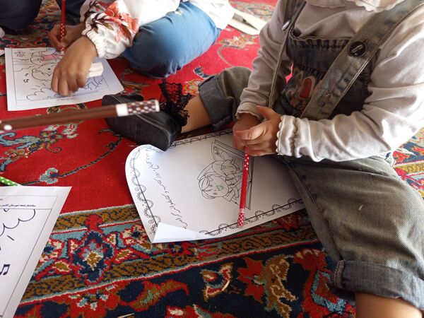 برپایی غرفه کودک در حاشیه نماز جمعه شهرستان کاشمر