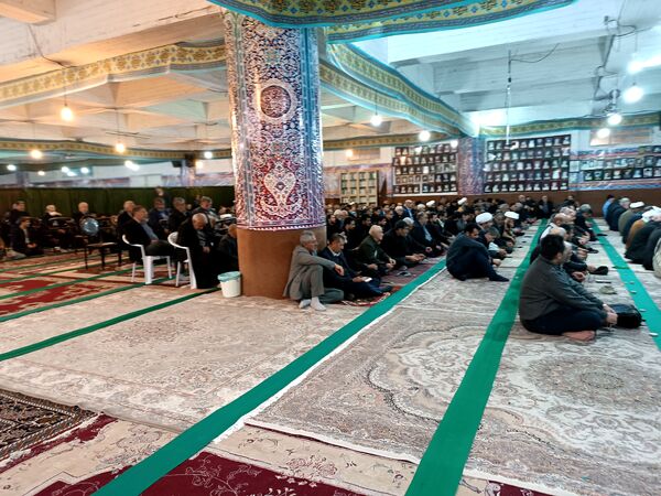 تجلیل از حافظ کل قرآن، مدد جوی روشن دل در نماز جمعه