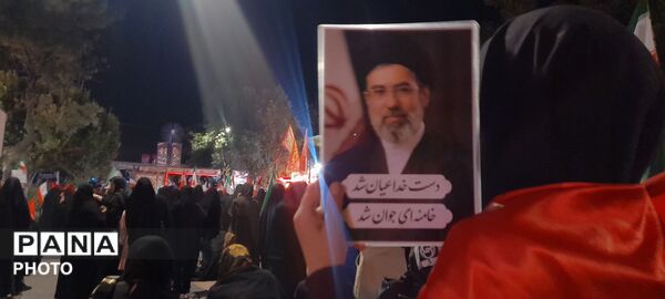 چراغِ نیشابور در دستِ دلدادگان روشن است