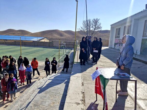 حضور کتابداران در مدارس روستاهای سملقان 
