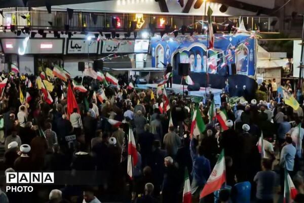 مردم شهرستان رباط‌کریم همچنان در میدان دفاع ملی