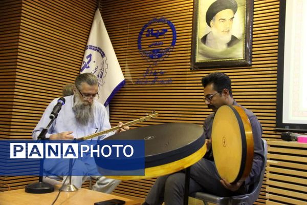 نشست ادبی «عصر دلنشین» در کرمانشاه