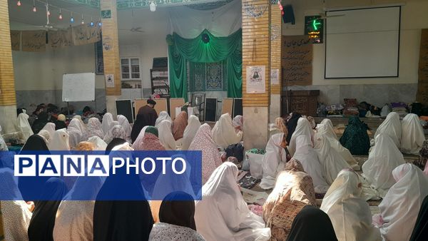 لحظات نورانی اعتکاف و نماز جماعت در مسجد امام حسن عسگری(ع)