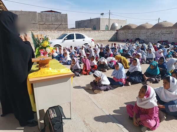 تجلی شکوه مهدوی در دبستان حضرت فاطمه (س)