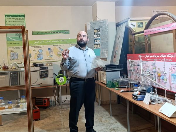 بازدید گروهی محور کشاورزی ، دامپروری ، شیلات از موسسه تحقیقات گیاه پزشکی کشور