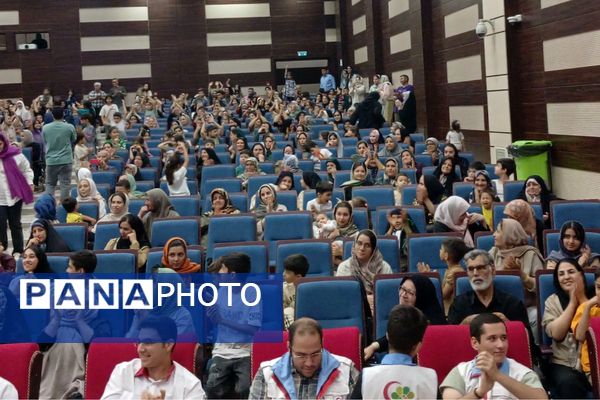 برگزاری جشن نور و معرفت؛ آیین ولادت پیامبر رحمت در فرهنگ‌سرای بعثت صفادشت 