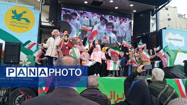 تجدید پیمان مردم پایتخت در روز ۲۲ بهمن