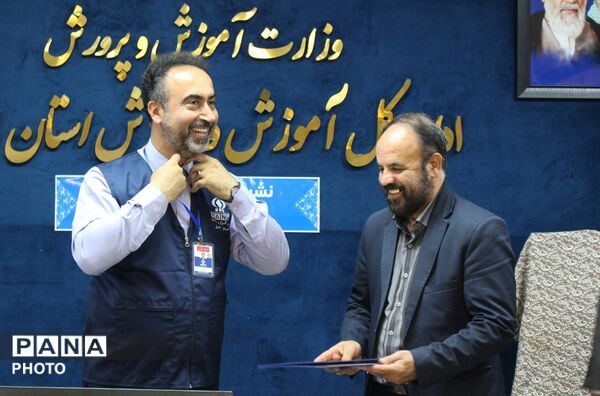 نشست خبری خبرنگاران پانا با مدیرکل آموزش و پرورش استان البرز 