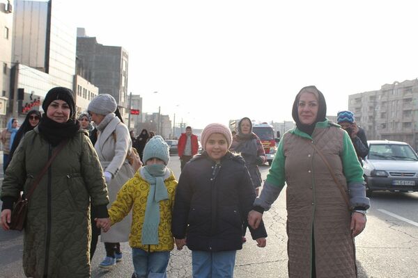  همایش پیاده‌روی خانوادگی در فردیس