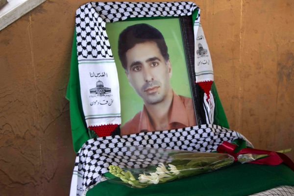 تجمع مردم یزد در پی عملیات «وعده صادق»