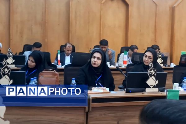 آموزش خانواده مهمترین راه حل در تربیت دانش‌آموزان