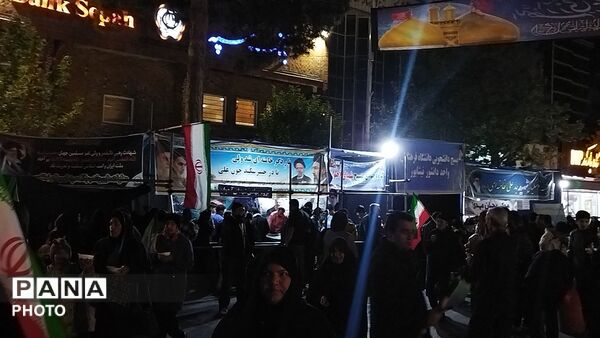 موکب شهدای روستای آهوان در چهل و هشتمین شب از اجتماعات 
