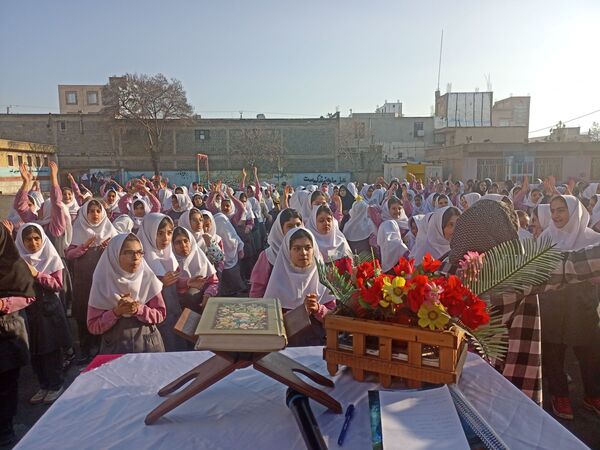ویژه برنامه میلاد حضرت علی (ع) در مدارس شهر ایلام 