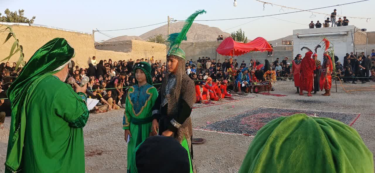 آیین تعزیه‌خوانی در عاشورای حسینی در روستای حسین آباد شیروان