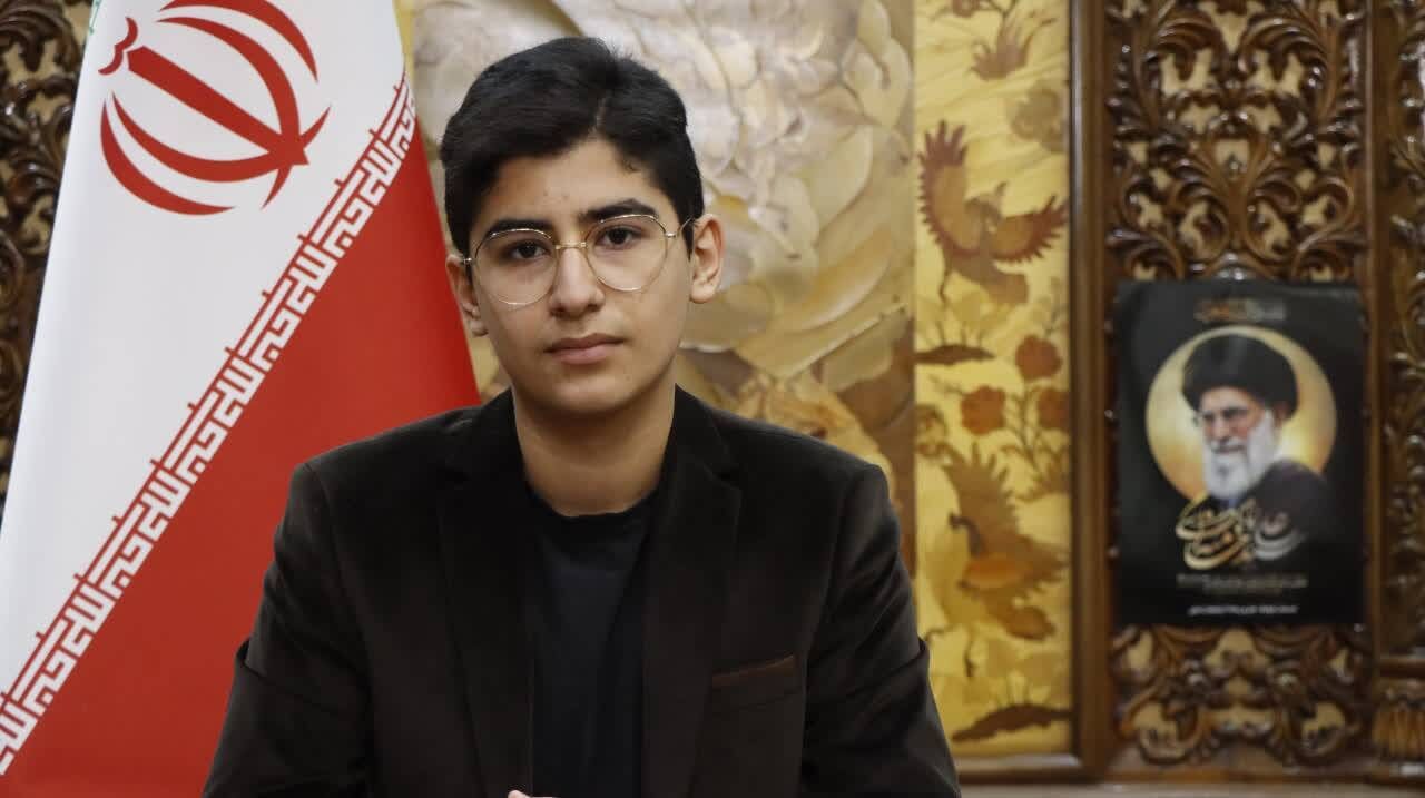 ما نسلی رشد کرده با امید، هنر و عشق به ایران هستیم