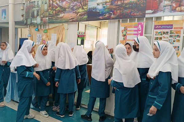 انتخابات همیار مشاور در دبستان حضرت زهرا(س)یک رودهن