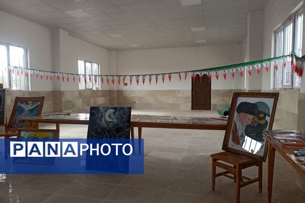 بادبادک‌ها به یاد ۲۲ بهمن بر فراز گلزار شهدا