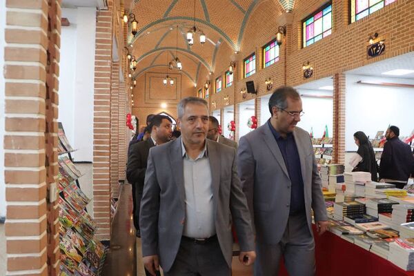 برگزاری نمایشگاه کتاب، در نمایشگاه دائمی شهرستان قرچک