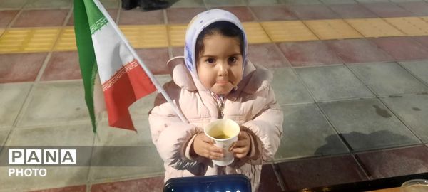 تشییع باشکوه شهید محمد مولوی و مردمی که میدان را خالی نکردند
