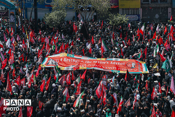 تشییع پیکر رهبر شهید انقلاب در مشهد مقدس-۴
