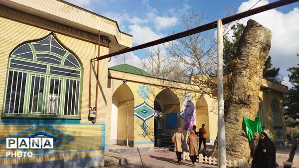 امامزاده عبدالله میزبان زائران خود در روز طبیعت شد 