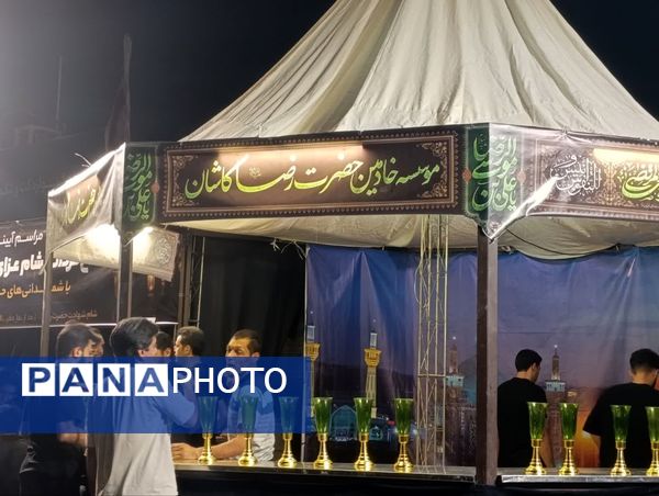 مراسم عزای شام غربت هشتمین آفتاب دل ها، همراه با آیین شمع‌گردانی 