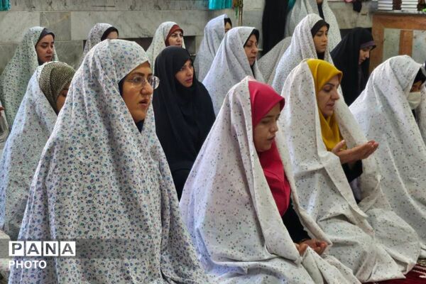 محفل نور در دبستان هدی شهر قدس