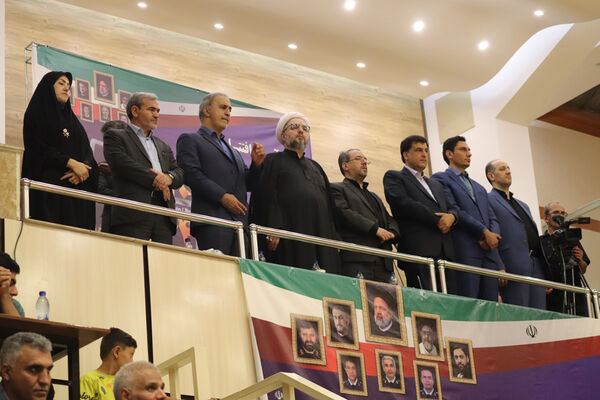 مشعل مسابقات کشوری ورزش دانش‌آموزی در تبریز روشن شد