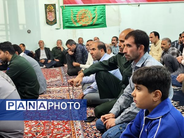 صغاد در سوگ و افتخار شهدا؛ مسجدالنبی میزبان یادواره‌ای معنوی