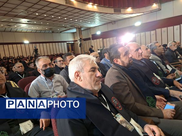 پیر غلامانی از جنس تعلیم و تربیت