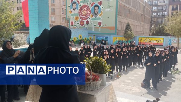 برگزاری «جشن جوانه‌ها» در مدرسه شهدای شهرداری ناحیه ۲ کرج
