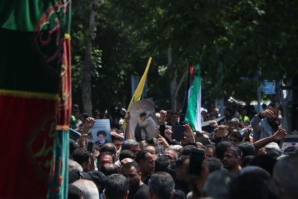 وداع با پیکر مطهر شهید سیدمهدی موسوی در شهرری