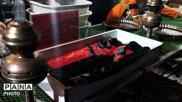 فعالیت موکب های حسینیه امام خمینی نیشابور در پنجاه و یکمین شب از اجتماعات مردمی