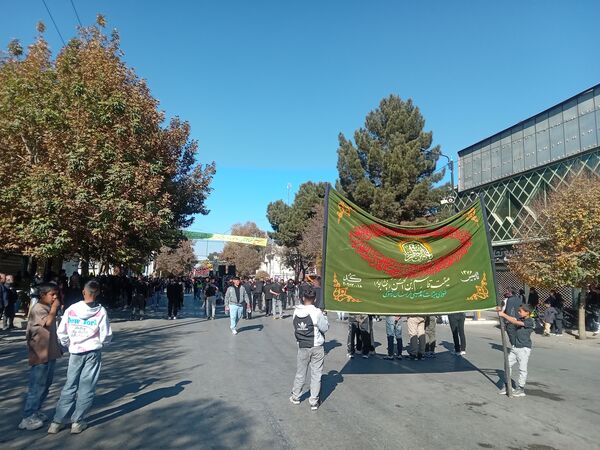 مراسم عزاداری شهادت حضرت فاطمه زهرا (س) در خیابان های نیشابور
