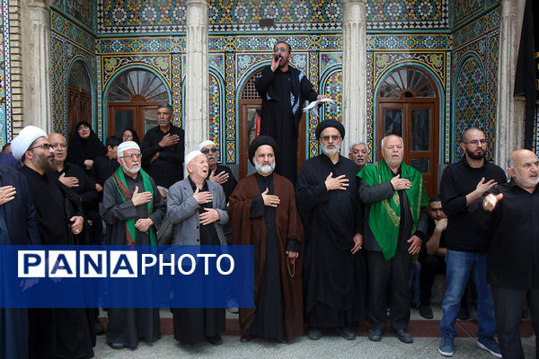 حضور دسته‌عزاداری سالروز شهادت امام جعفر صادق(ع) در حرم حضرت معصومه(س)