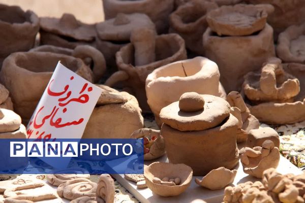 جشنواره دانش‌آموزی «کوک به کوک، حال خوب» در دبستان عطایی‌فرد