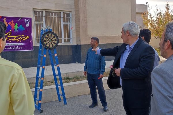 برگزاری مسابقات ورزشی دارت، روپایی،طناب زنی در دانشگاه آزاد شهرستان شیروان