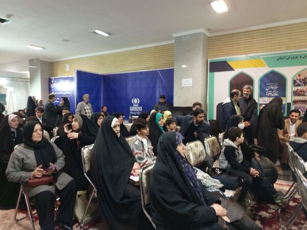 قاب‌های دانش‌آموزی در نمایشگاه قرآن و عترت مصلی تبریز