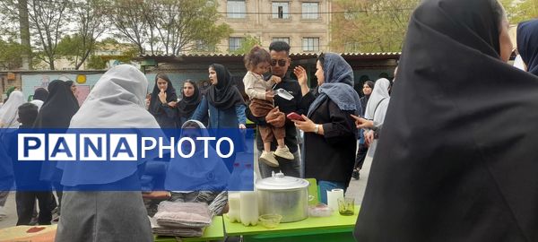 بازارچه کسب و کار دانش‌‍آموزان مدرسه حضرت رقیه(س)