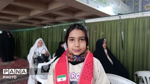 حضور پیشتازان کوچک در آیین عبادی‑سیاسی نماز جمعه