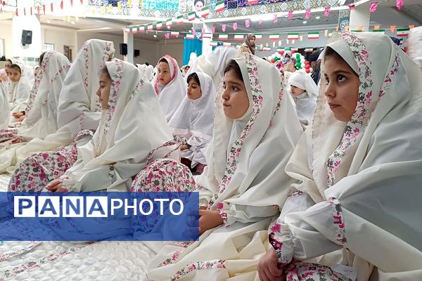 برگزاری جشن تکلیف مختص ۱۰۰۰ دانش‌آموز دختر در مسجد سلمان فارسی