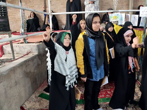 نمازجمعه عبادی و سیاسی هفته دوم بهمن ماه