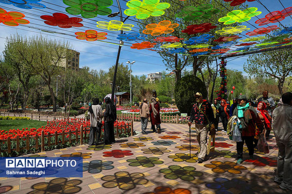 جشنواره لاله ها در کرج