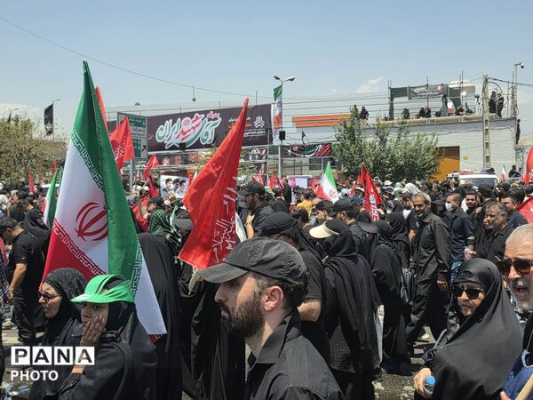 قاب هایی از لحظات وداع با آقای شهید