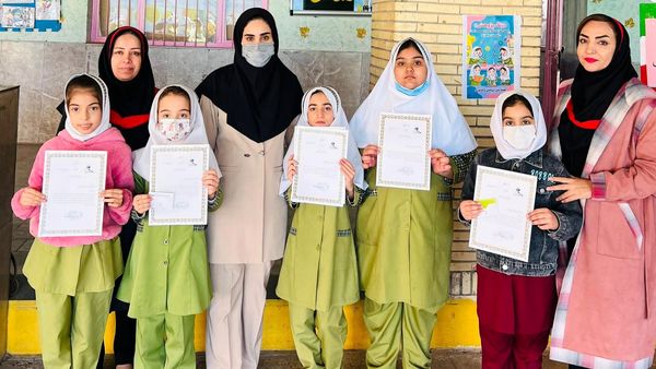 تقدیر از برگزیدگان ویژه‌برنامه هفته جهانی فضا در مدارس حاجی‌آباد