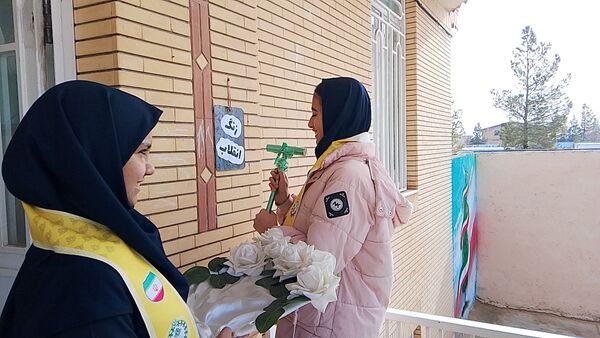 جشن ایرانمون در دبیرستان فرزانگان 